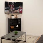 Soporte TV esquina esquinero muro hasta 70" - Imagen 5